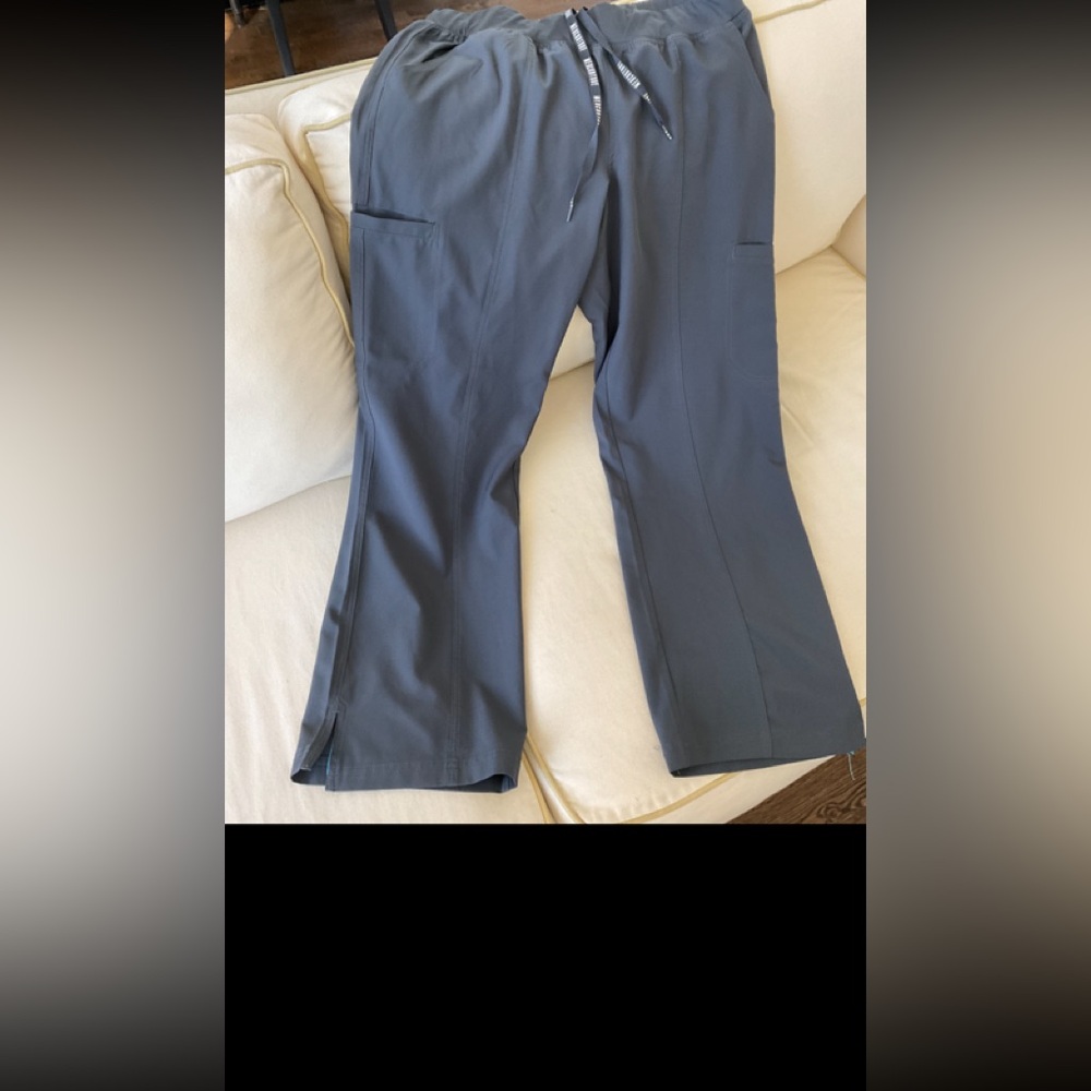 New LG Petite MedCouture 8744 Women’s Energy Yoga Cargo Scrub Pants Pewter+BONUS
